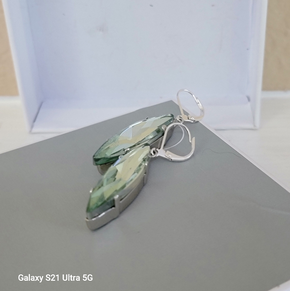Glamorous sparkling Earrings
